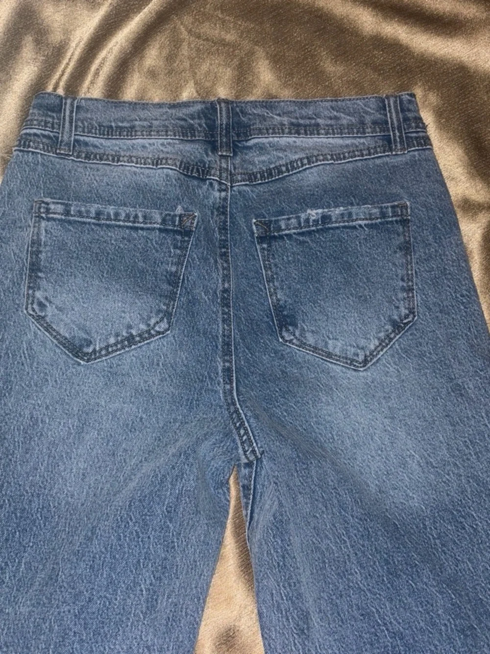 Kensie The Mila High-Rise Straight Jeans in Blue Denim